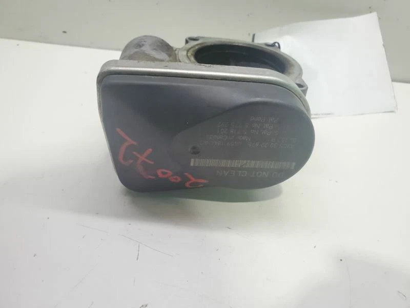 Chrysler 300 2005-2011, conjunto de carrocería del acelerador, número de pieza: 4861691AA Foto 4 de 4