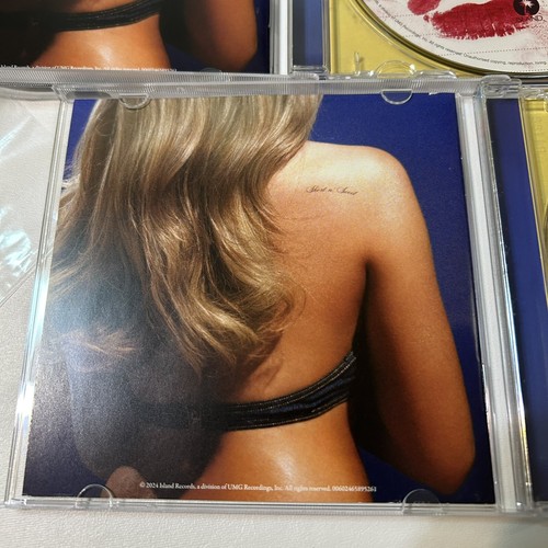 Sabrina Carpenter: Short N' Sweet - CD Album with Kiss-stamped Booklet - Foto 4 di 8