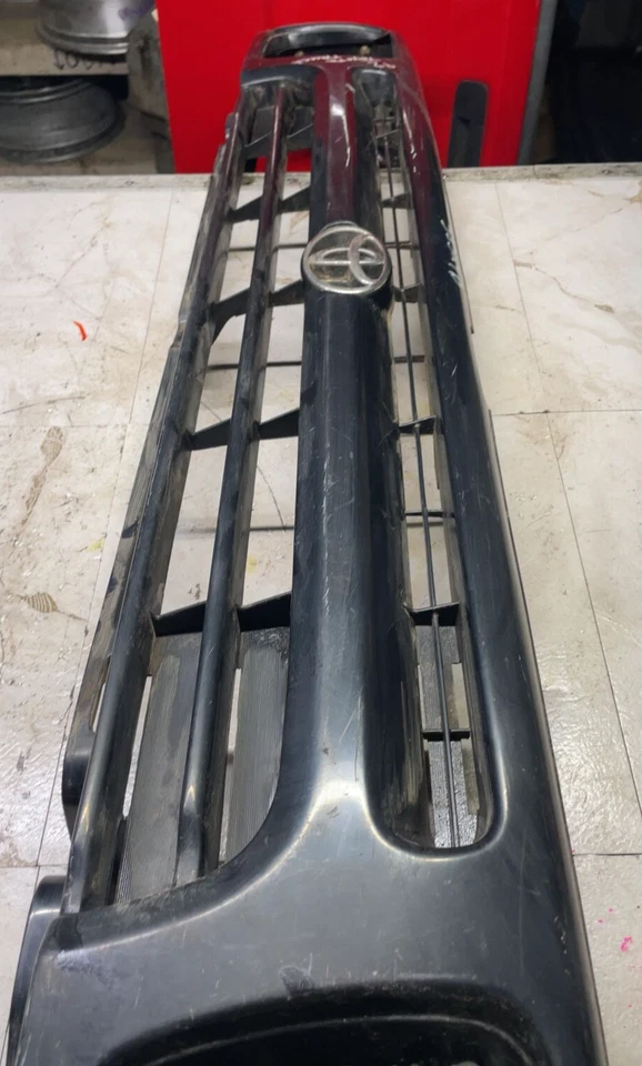Toyota Pickup 1992-1995 parrilla delantera carcasa inserción negra plástico y luz OEM Foto 2 de 4
