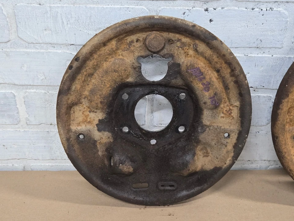 Placas de respaldo de freno de fábrica AMC 20 10" JEEP CJ 1979-86 -- CJ5 CJ7 CJ8 Foto 3 de 4