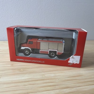 Herpa Mercedes-Benz Zetros 4x4 Magirus rescue vehicle No. 091381 1:87 /H26235