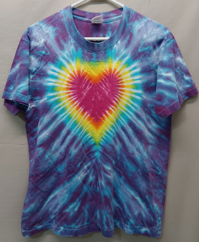 Vintage 90s Fruit of the Loom Rainbow Heart Tie Dye Hippie Festival T-shirt L