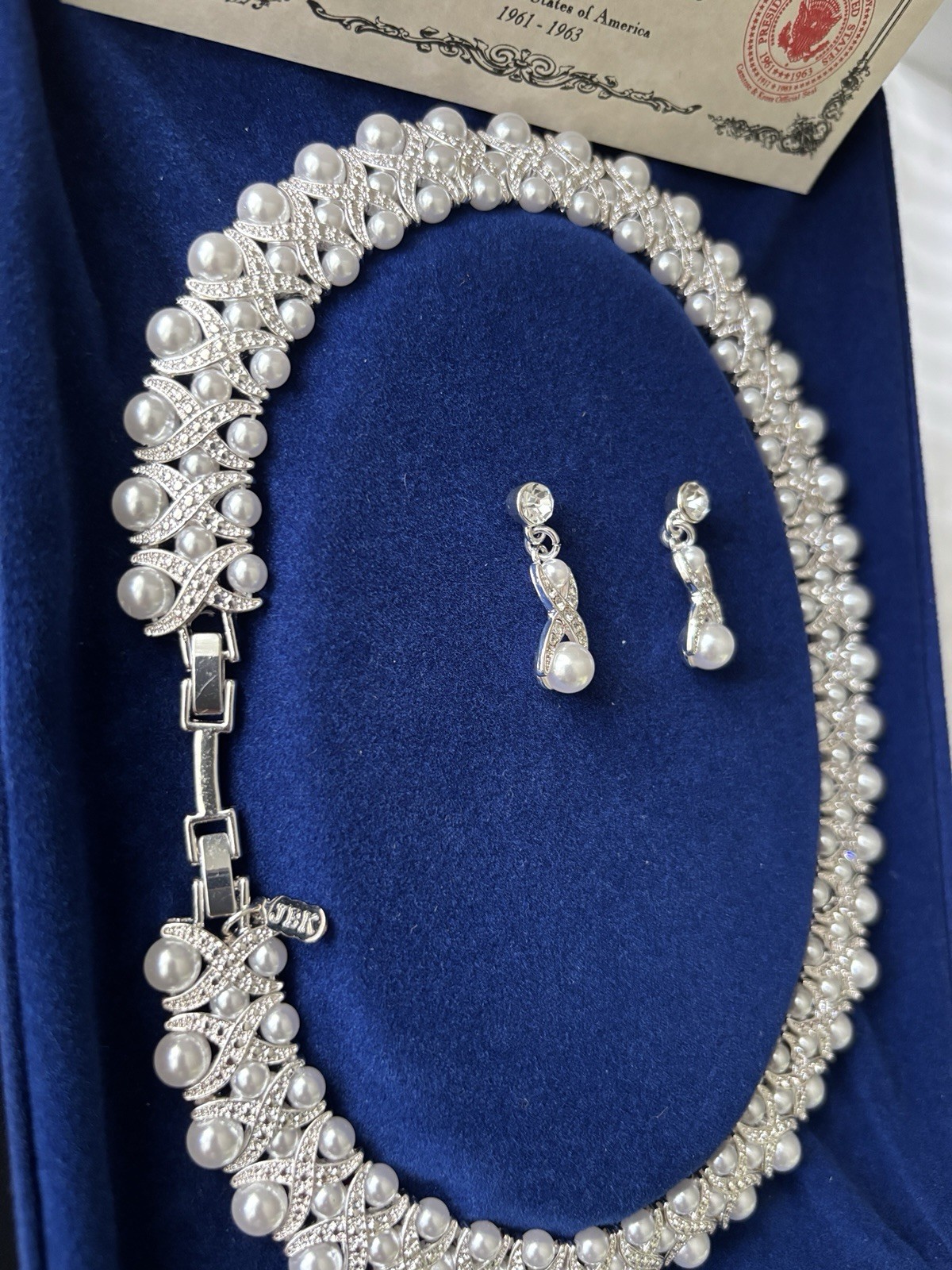 CAMROSE & KROSS JACQUELINE JBK PEARL CRYSTAL NECKLACE BRACELET EARRING SET,COA