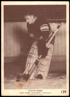 1940-41 O-Pee-Chee (V301-2) VG/EX Dave Kerr #139