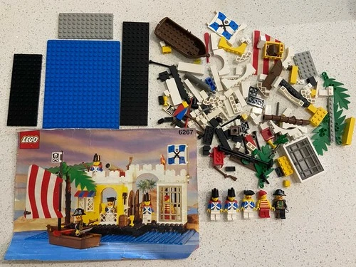 LEGO Pirates: Lagoon Lock-up (6267) Vintage COMPLETE SET Includes Instructions