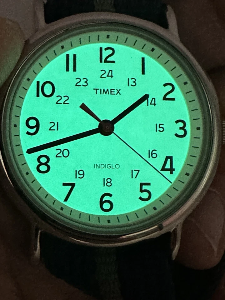Reloj Timex T2N654 Weekender Batería Nueva Hombre 38MM 8.5" Correa Nylon B75 Foto 2 de 4