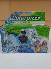 Fujifilm Quicksnap Waterproof Disposable 35mm Camera-27 Exposures New In Box 800