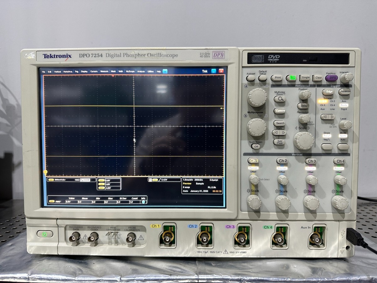 DIRETTO OP2 10.5° Tektronix DPO7254 Digital Phosphor Oscilloscope 2.5GHz 40GS/s OPT