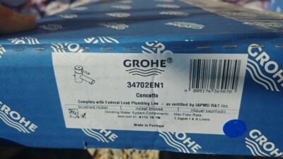GROHE Concetto Single Hole Single-Handle Bathroom Faucet with Drain Assembly in 