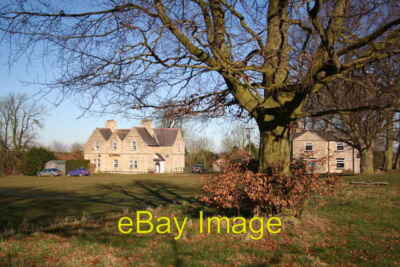 Foto 6x4 Ferienhäuser in der Nähe von Cleatham Hall Manton \/SE9302 mit Blick auf ein riesiges T c2006