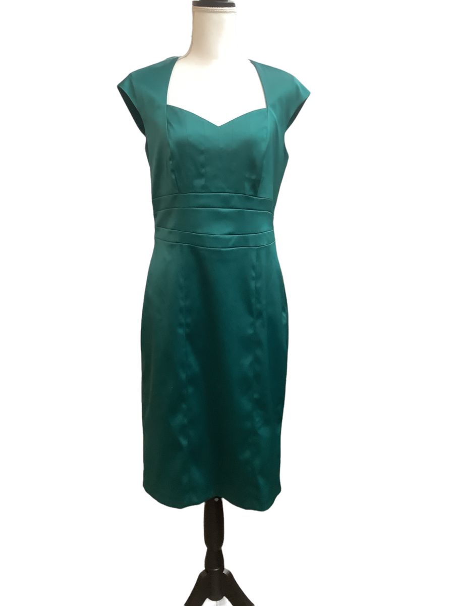 Sangria Emerald Green Cap Sleeve Sweetheart Neck Lined Dress
