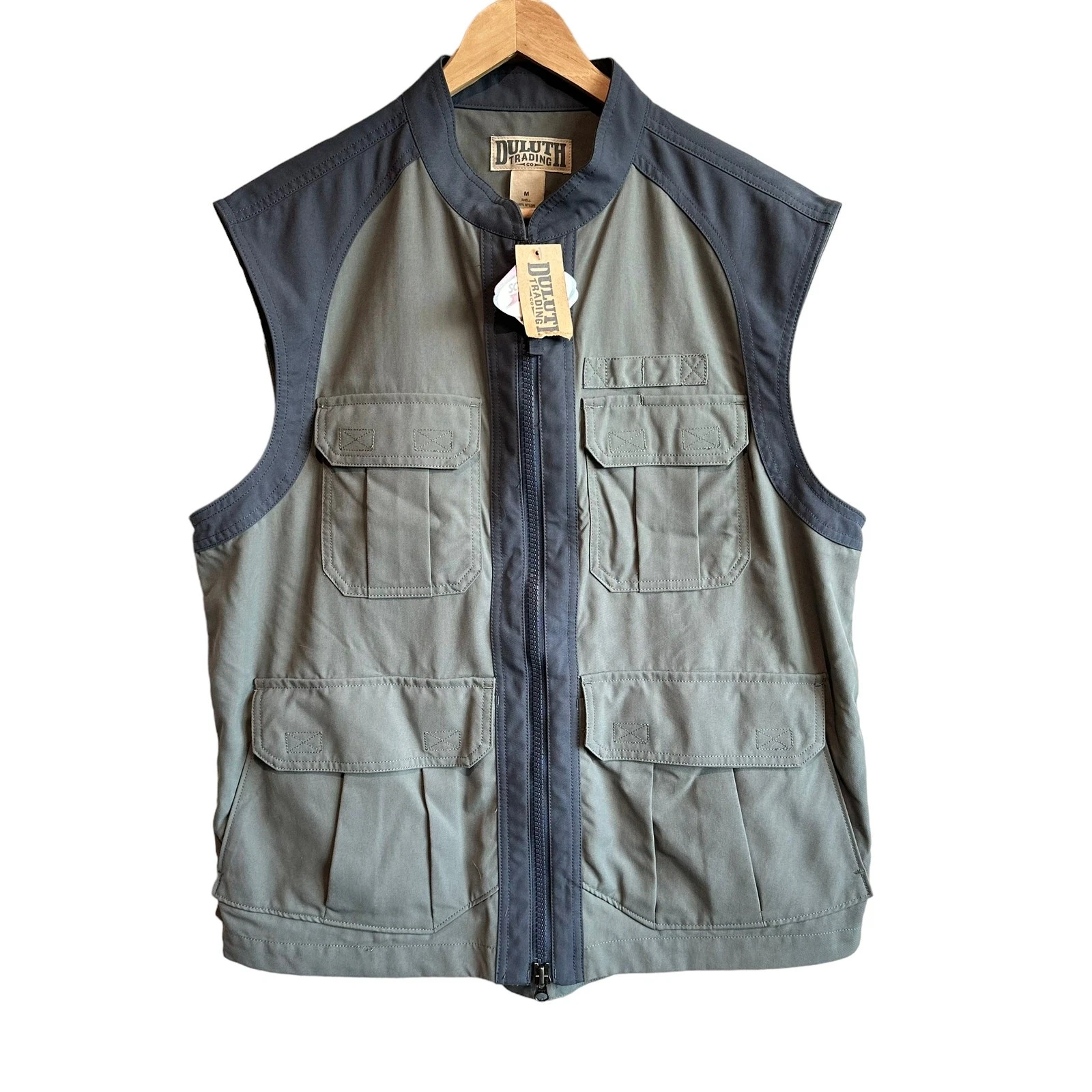 Duluth Trading Men's Dry on the Fly Nylon Zip Front Multi Pocket Vest M