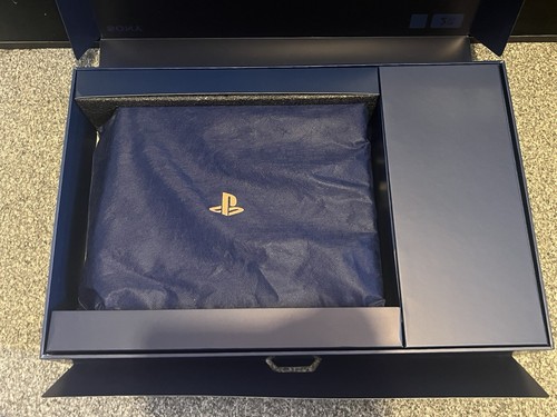 PlayStation 4 Pro 2TB 500 Million Limited Edition Console Boxed Complete PS4 VGC - Picture 6 of 21