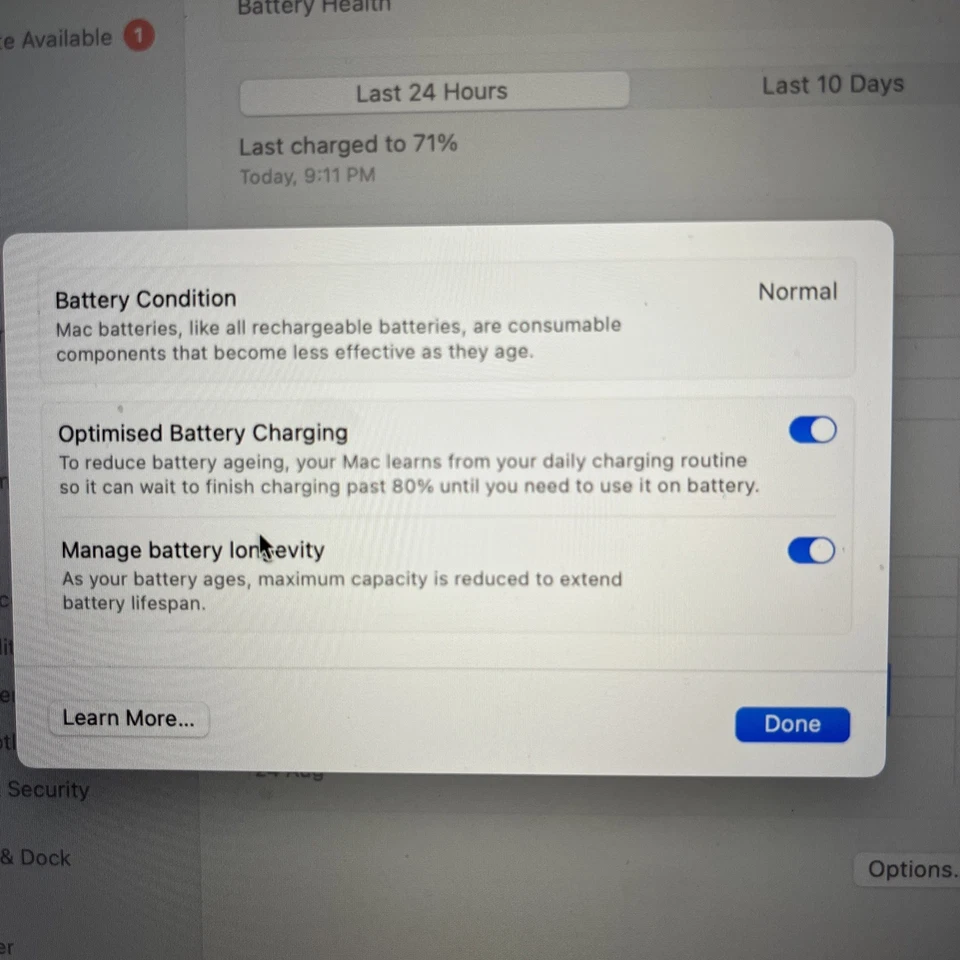 MacBook Pro With Touch Bar - Bild 4 von 4