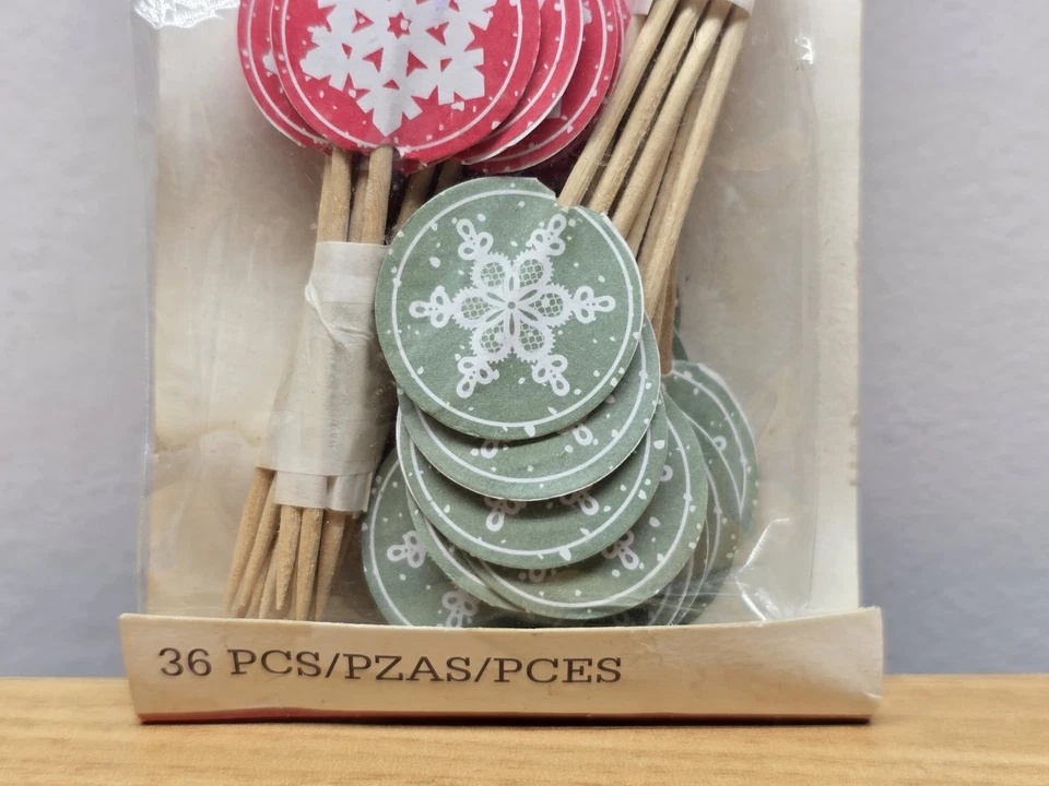 Cupcake Martha Stewart Artesanía Navidad Vacaciones Copo de Nieve Mini Selecciones 36 Piezas Foto 4 de 4