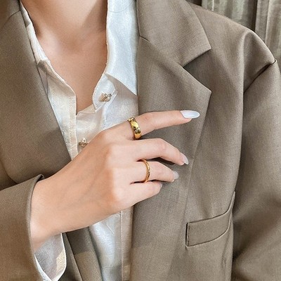 Unisex dünner Ring 18K vergoldet TI Stahl mit Strass Inlay Design