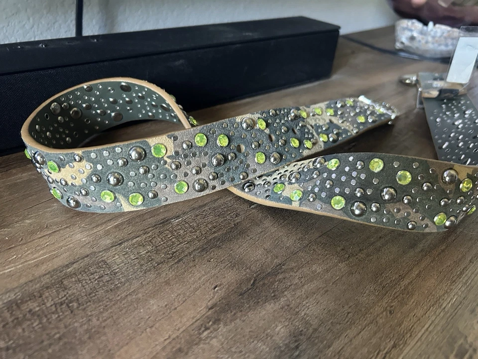 Nuevo Cinturón Ariat Verde Estrás Metal Tachonado Western. Cuero Foto 3 de 4