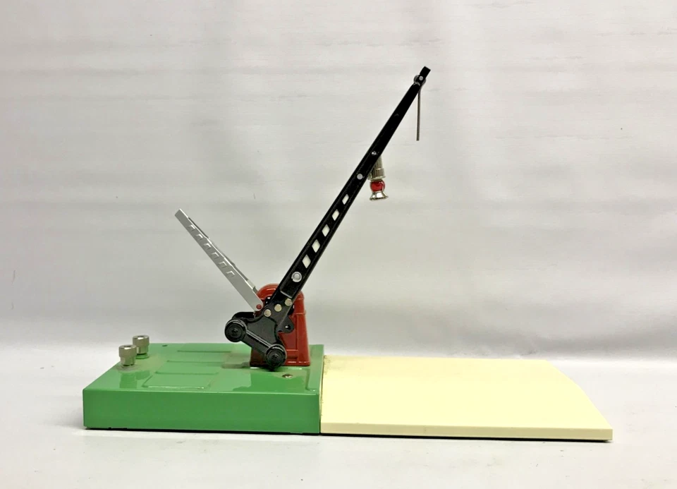 MTH RAIL KING #46  O Guage Operating Crossing Gate 30-11017 Train Accessory - Image 2 of 3