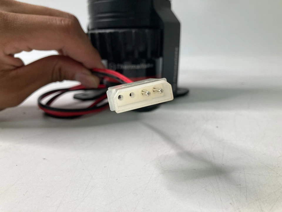 Kit de refrigeración por agua ThermalTake Foto 4 de 4