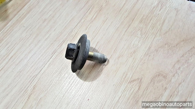 toyota corolla celica bolt crankshaft pully 9011912314