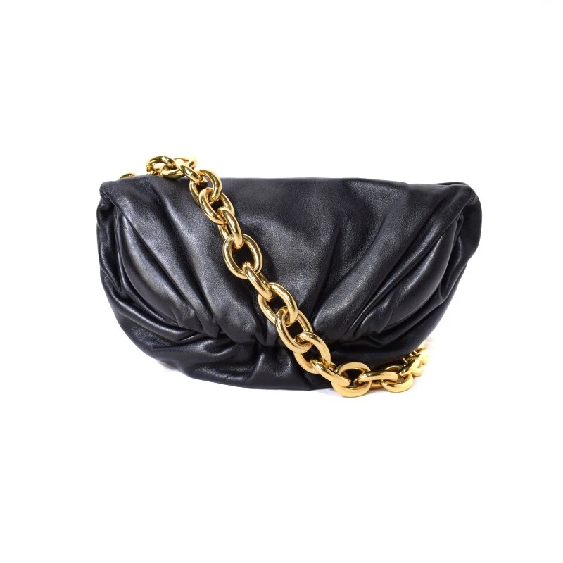 Pouch shop with chain