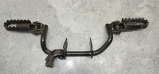 1995 SUZUKI JR50 JR 50 FOOT REST BAR WITH FOOT PEGS 43510-04411