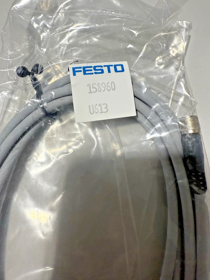US SELLER FESTO SDE1-V1-G2-W18-C-PU-M8-G PRESSURE SENSOR 192766 w/ Cable NIB - Image 4 of 4