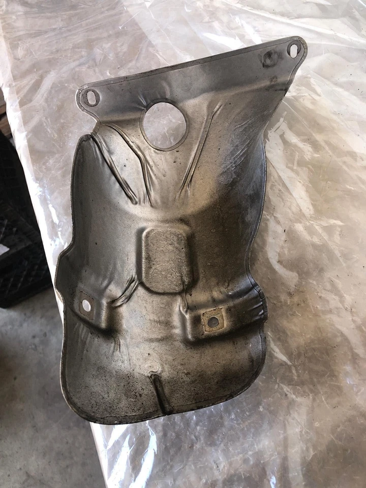 Ford Fusion 2011 colector de escape delantero protector térmico conjunto de molduras 3,0 L Foto 4 de 4