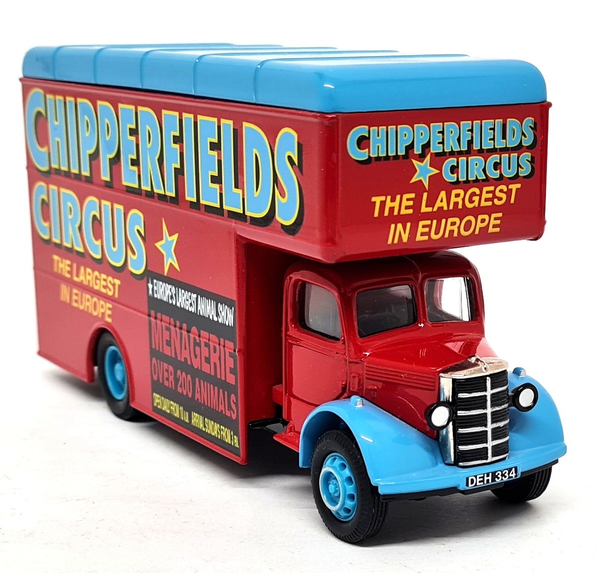 Corgi 1/50 Bedford Pantechnicon Billy Smee Wardrobe Chipperfields Model Truck