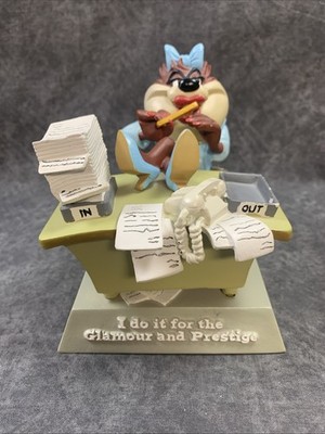 1996 Warner Brothers  Mrs. Taz At Desk  Resin Figurine Vintage Collectible