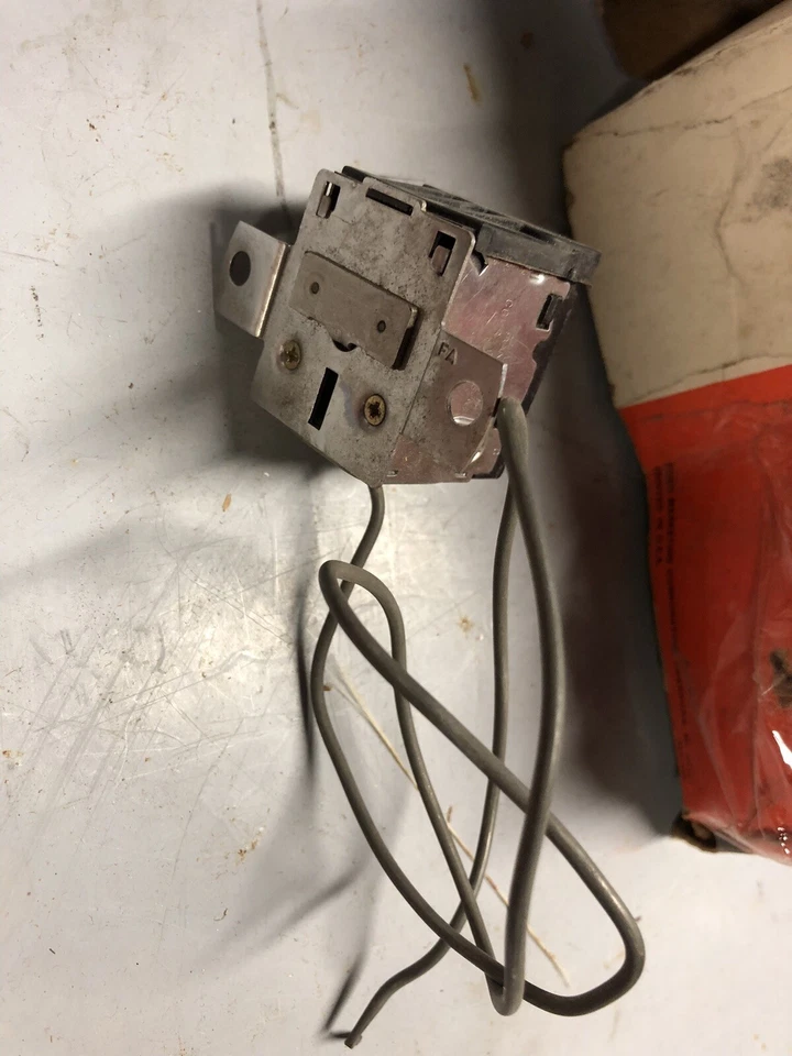 Nuevo de Lote Antiguo Ford 1967 Falcon Fairlane Aire Acondicionado Aire Acondicionado Termostato C7OA-19618-B GT 67 Foto 4 de 4