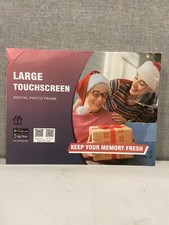 LARGE TOUCHSCREEN DIGITAL PHOTO FRAME