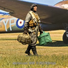 W.Britain 10109 British RAF Bomber Pilot, 1942-45 Britains 