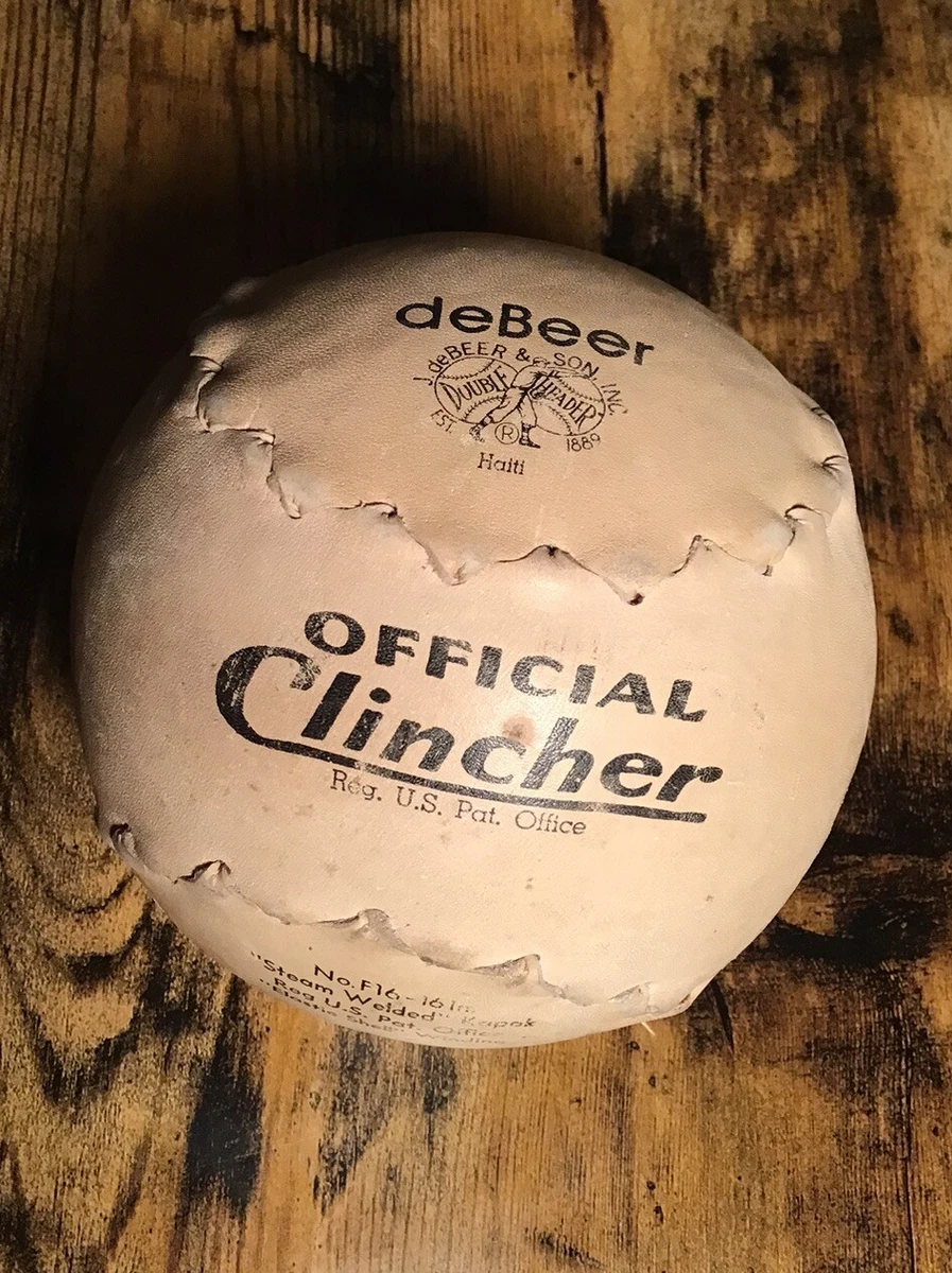 2 Balles De Softball DeBeer F16 - 16 Pouces - Anciennes - Slowpitch