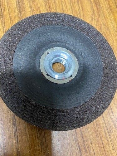 Radnor Type 27 Depressed Center Cut-Off Wheel 4-1/2 x 1/8 x 5/8-11 Lot of 10 - Picture 2 of 3