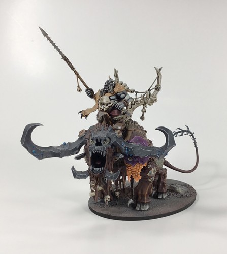 Bits (pièces Détachées) Warhammer Ogor Mawtribes / Beastclaw Raiders - Tête De Casque Avec Corne De Souffleur (#33), En Plastique, Occasion