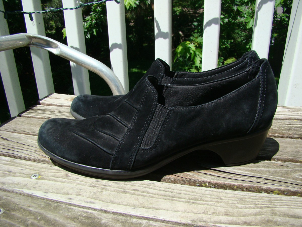 CLARKS BLACK SUEDE LEATHER HEEL SLIP ON DRESS SHOES LOAFERS 