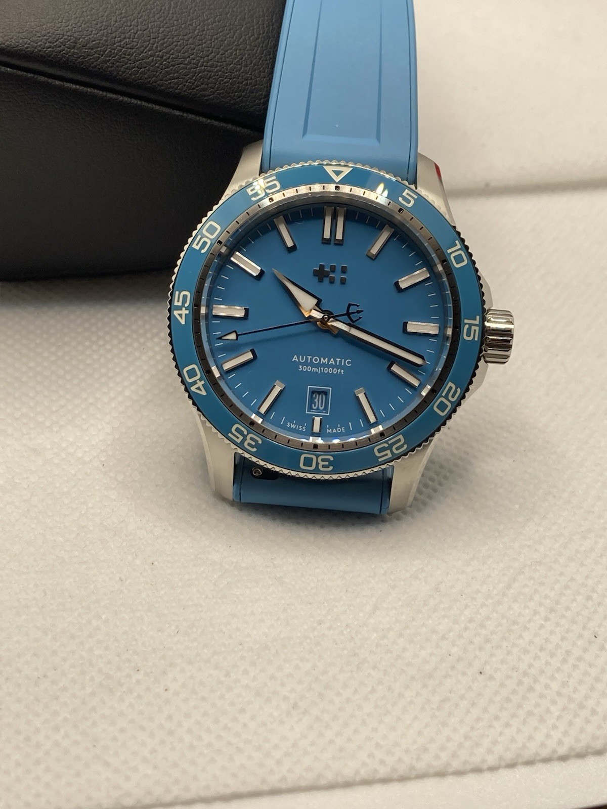 christopher ward c60 trident pro 300 Pool Blue Mens Watch 40mm