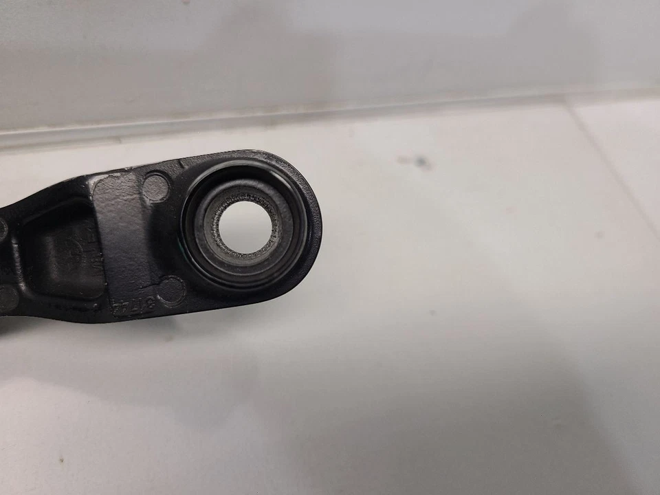 Chevrolet Trax LT 2017 brazo limpiaparabrisas izquierdo para conductores Foto 4 de 4