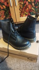 Image of Dr. Martens 1460 Pascal size 4