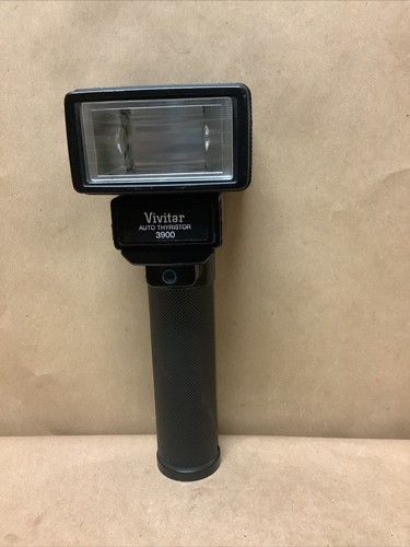 Vivitar 3900 Auto Thyristor Camera Flash, No Batteries - Black - Picture 2 of 23