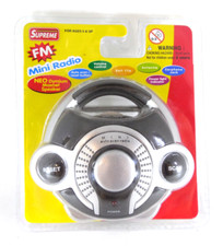Supreme Mini FM Radio Auto Scan Belt Clip Antenna Earphone Jack New in Package