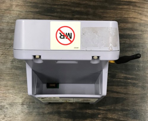 IRadimed MRidium 3855 telecomando wireless display/caricabatterie - sistema di infusione MRI - Foto 7 di 8