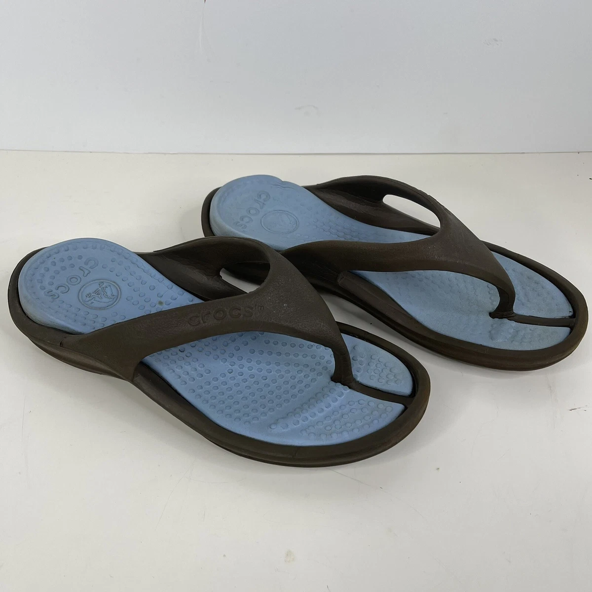 Crocs shoes sales flip flops