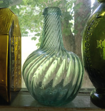 CRUDE PONTILED SMALL AQUA SWIRLED RIB PATTERN MOLD GLOBULAR BOTTLE DRIPPY LIP