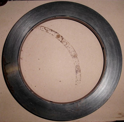 Bremskolben von John Deere 2040 Traktor Getriebe - 第 1/2 張圖片