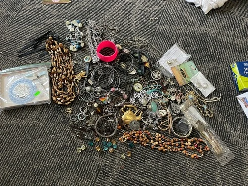 Bulk Assorted Vintage & Modern Costume/Fashion Jewelry Mixed Lot, For Resale!