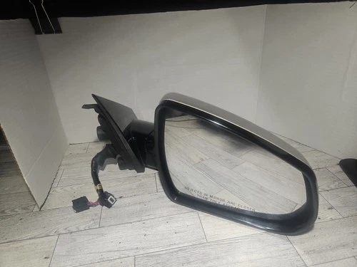 2010-2016 Gold Cadillac SRX Passenger Side Self Tilting/Tinted Mirror Assembly
