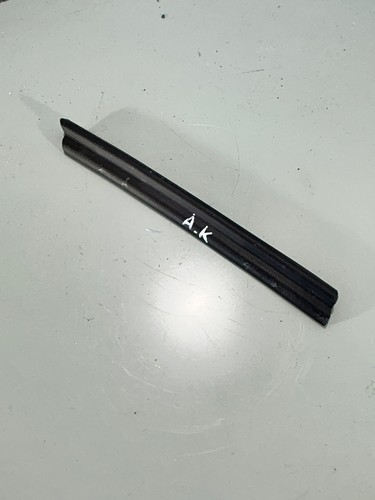 BMW E87 Interior Rear Left Door Window Trim Seal Strip 51357145363 7145363 - Picture 6 of 13