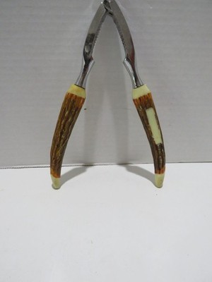 VTG MCM PLASTIC WOOD LOOK HANDLE NUT CRACKER/CRAB CLAW CRACKER
